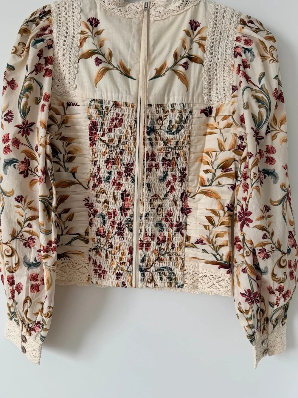 FARM RIO Cream Floral CROCHET Blouse